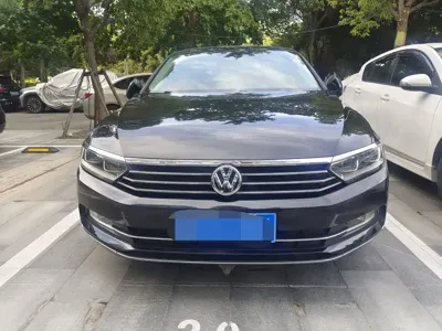 Volkswagen Magotan 2019, 80000 км, за 69900 CNY