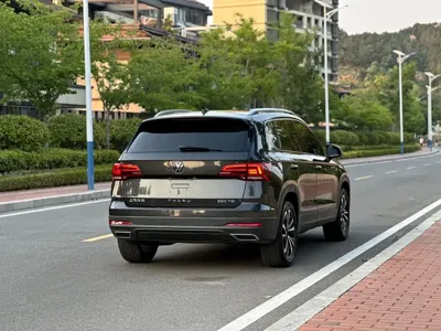 Volkswagen Tharu 2023, 18000 км, за 147800 CNY - фото 7