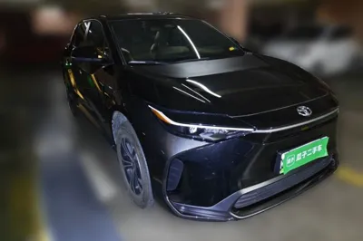 Toyota BZ 4X 2024, 70100 км, за 101565.52 CNY