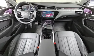 Audi e-tron 2022, 41004 км, за 46500000 KRW - фото 7