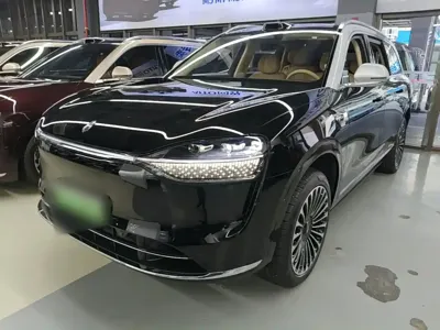 AITO 问界 AITO M9 · 2025 год