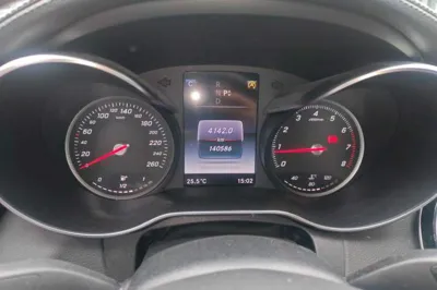 Mercedes-Benz C-Class 2017, 140500 км, за 69923.91 CNY - фото 11