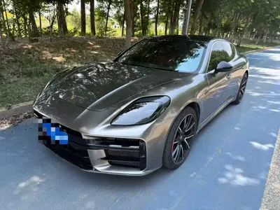 Porsche Panamera · 2011 год