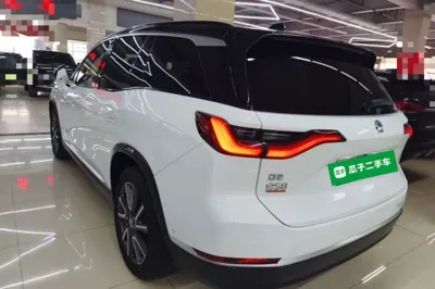Nio ES8 2020, 69800 км, за 129936.38 CNY