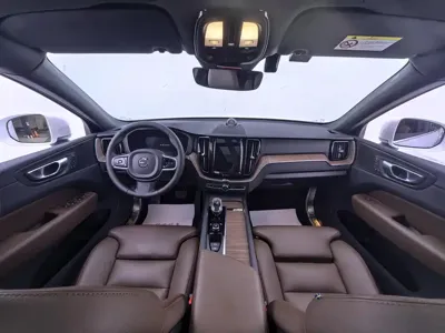 Volvo XC60 2024, 27000 км, за 178800 CNY - фото 9