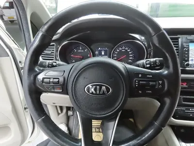 Kia Canival 2018, 247042 км, за 6000000 KRW - фото 10