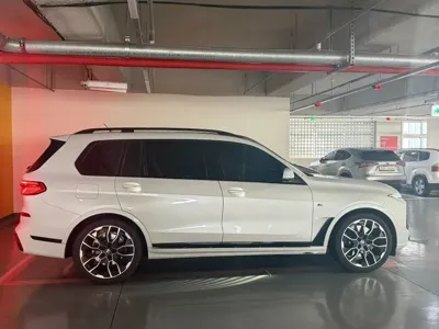BMW X7 2025, 7682 км, за 95860000 KRW