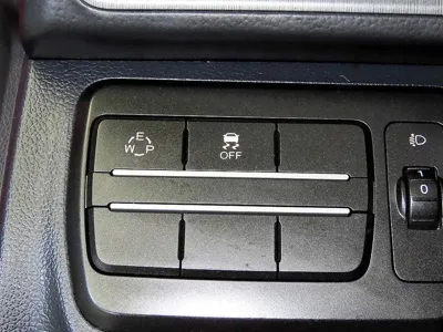 KG_Mobility_Ssangyong TIBOLI 2018, 85901 км, за 7100000 KRW - фото 14