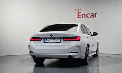 BMW 3-Series 2023, 121543 км, за 29900000 KRW
