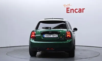 MINI Cooper 2021, 54251 км, за 18300000 KRW