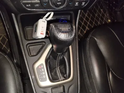 Jeep Cherokee 2016, 64600 км, за 41256.88 CNY - фото 15