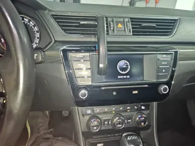 Skoda Superb 2017, 131400 км, за 42300 CNY - фото 13
