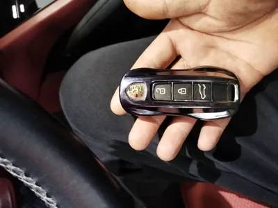 Porsche Cayenne E-Hybrid 2021, 59000 км, за 485483.77 CNY - фото 12
