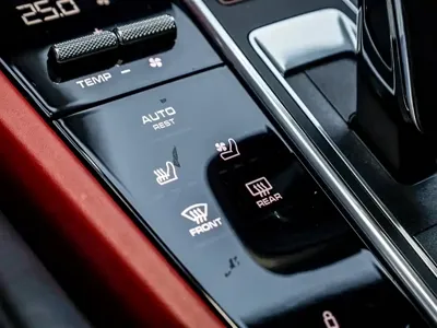 Porsche Cayenne 2020, 51800 км, за 488000 CNY - фото 37