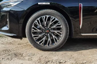 Hongqi H5 2025, 100 км, за 134660.97 CNY - фото 9