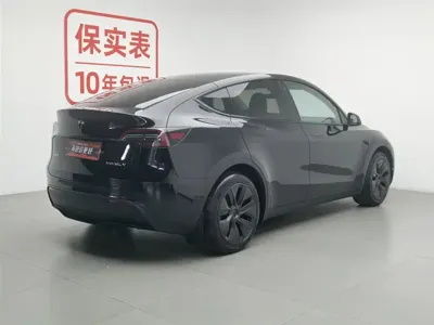 Tesla Model Y 2023, 50700 км, за 172800 CNY