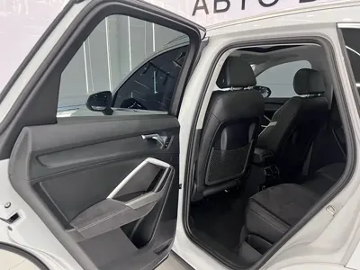 Audi Q3 2023, 10000 км, за 205799 CNY - фото 13