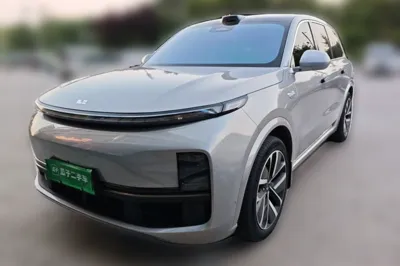 Li Auto L9 · 2022 год