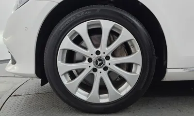 Mercedes-Benz E-Class 2018, 100858 км, за 24200000 KRW - фото 5