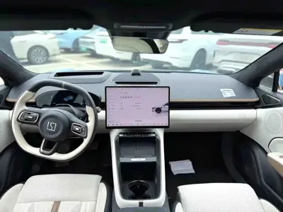 Zeekr 极氪007GT 2025, 10000 км, за 142800 CNY