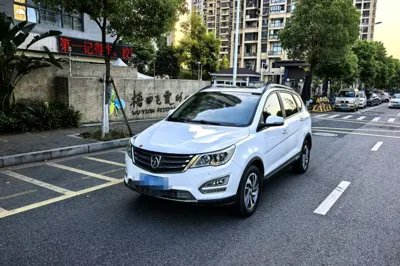 Baojun 560 2016, 62400 км, за 30443.84 CNY - фото 1
