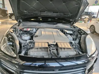 Porsche Cayenne Hybrid 2020, 95900 км, за 298000 CNY - фото 12