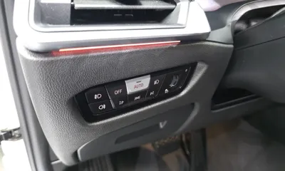 BMW 3-Series 2019, 78356 км, за 25000000 KRW - фото 19