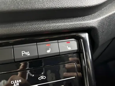 Volkswagen T-Roc 2022, 32000 км, за 117800 CNY - фото 18