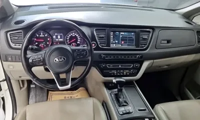 Kia Canival 2018, 117000 км, за 10000000 KRW - фото 7
