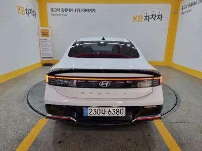 Hyundai Sonata 2024, 14823 км, за 35300000 KRW