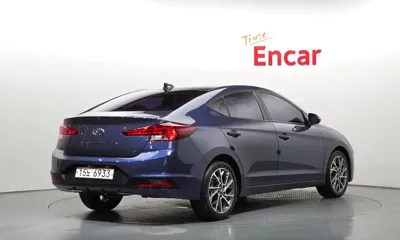 Hyundai Avante 2019, 107884 км, за 7900000 KRW - фото 2