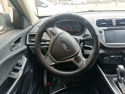 Ford Escort 2017, 112400 км, за 24100 CNY - фото 11
