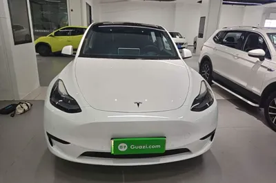 Tesla Model Y 2022, 66700 км, за 186739.18 CNY