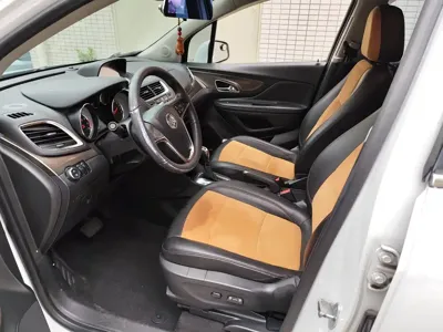 Buick Encore 2015, 110000 км, за 19600 CNY