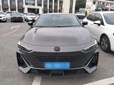 Changan UNI-V 2024, 36200 км, за 65600 CNY