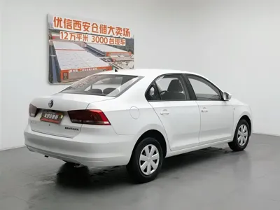 Volkswagen Santana 2016, 85700 км, за 14900 CNY