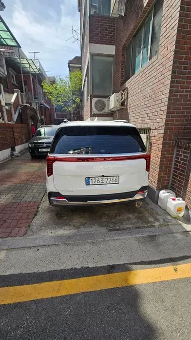 Kia Canival 2025, 3200 км, за 43000000 KRW