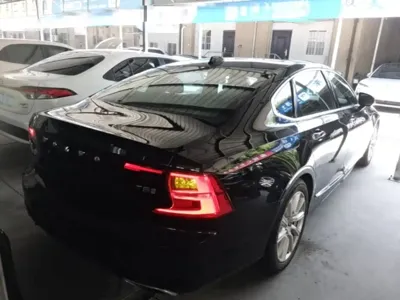 Volvo S90 2019, 145200 км, за 90900 CNY - фото 7