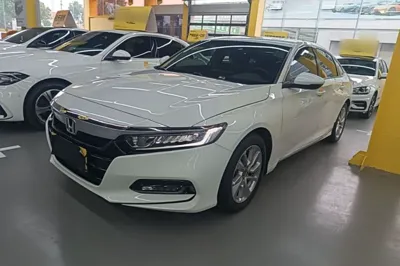 Honda Accord · 2018 год