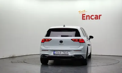 Volkswagen Golf 2024, 15371 км, за 32200000 KRW