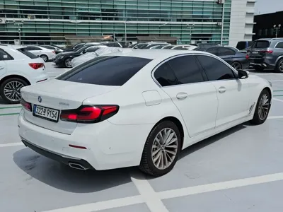 BMW 5-Series 2022, 35067 км, за 33500000 KRW
