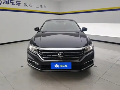 Volkswagen Passat 2021, 70900 км, за 98000 CNY