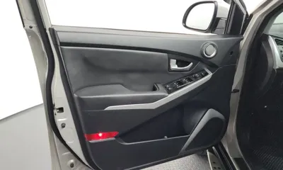 KG_Mobility_Ssangyong KORANDO 2015, 97673 км, за 3690000 KRW - фото 24