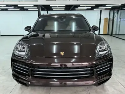 Porsche Cayenne 2020, 130000 км, за 378000 CNY