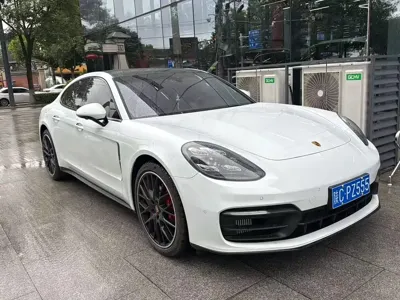 Porsche Panamera 2024, 13000 км, за 748000 CNY - фото 2