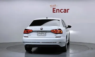Volkswagen Passat 2018, 116516 км, за 9990000 KRW