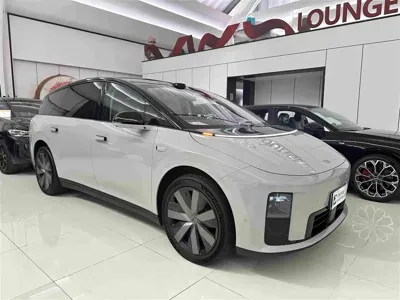 Li Auto 理想i8 2025, 7700 км, за 305000 CNY