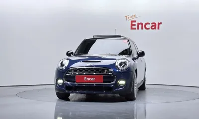 MINI Cooper 2017, 72043 км, за 15900000 KRW