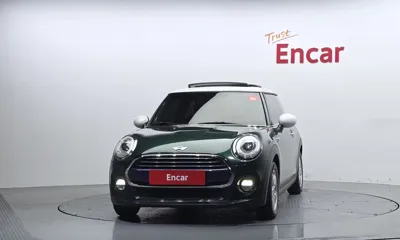 MINI Cooper 2018, 101382 км, за 6900000 KRW