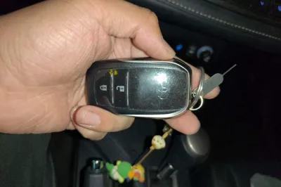 Toyota RAV4 2015, 97400 км, за 48625.87 CNY - фото 20